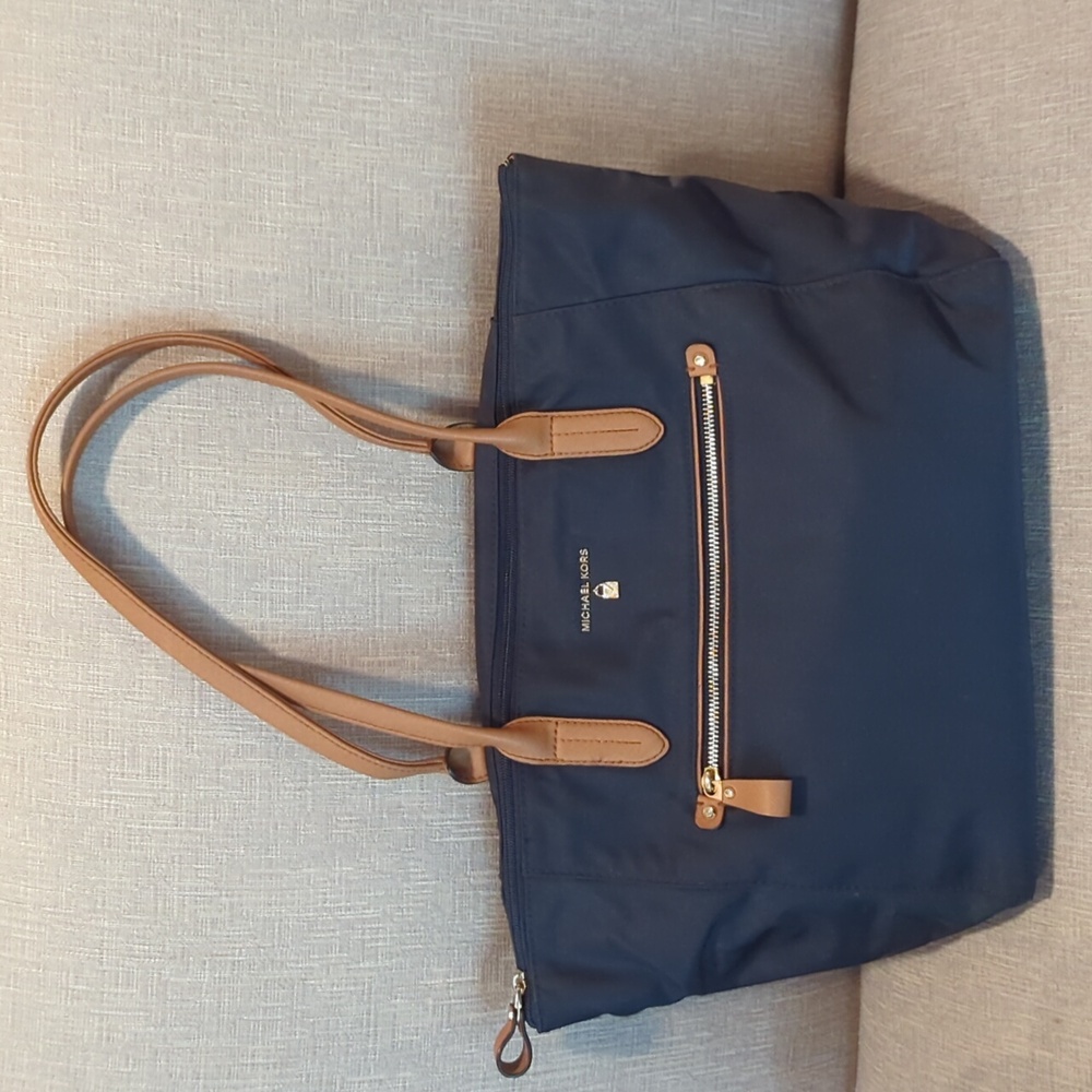 Michael Kors Kelsey Large Top Zip Nylon Tote Navy